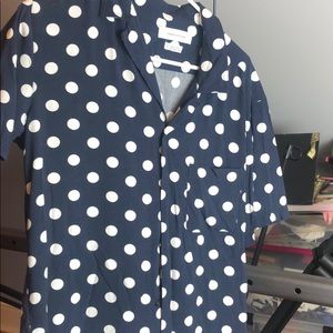 Short sleeved button up